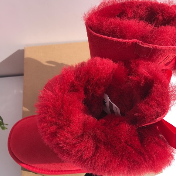 UGG Bailey Bow II Boots - Picture 8 of 8